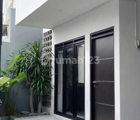 Di jual rumah minimalis plus furnish lokasi cluster di Cigadung