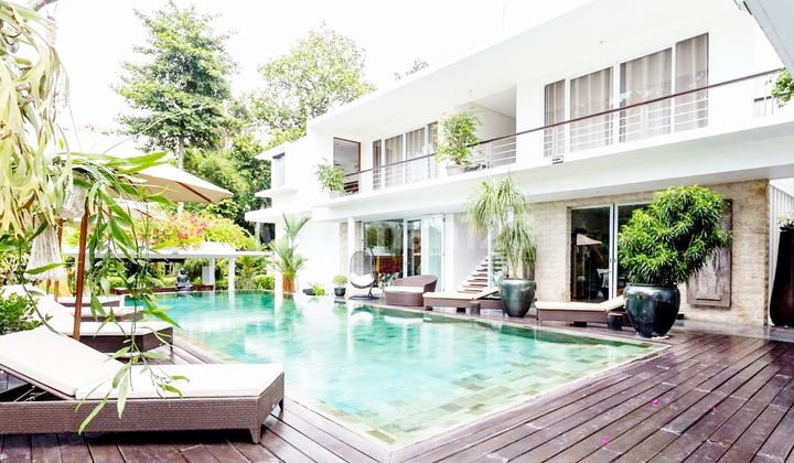 Turun Harga..luxurious Freehold Villa With Rice Field Terrace With Sunrise View And Overlooking To The Mountain..only 10 Minutes To Pererenan Beach And Batu Bolong Beach At Tumbak Bayuh Pererenan, Canggu