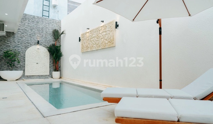 Modern Minimalist Style Villa, Beautiful One-Gate System with 24-Hour Security, Gym, and Public Pool in Canggu... near Plataran Canggu 2