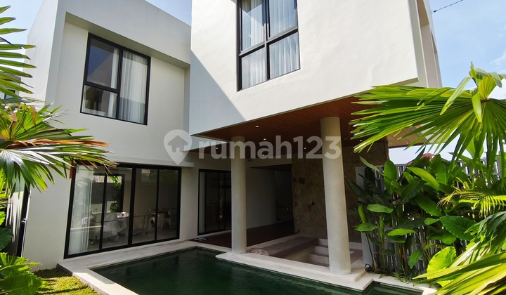 Villa Baru Cluster Onegate Modern Minimalis Style di Jimbaran..400 Meter ke 70 Fahrenheit Koffie dan 800 Meter ke Rumah Sakit Udayana