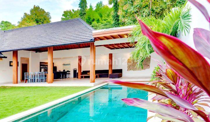 For sale Luxurious villa minimalis modern at Cluster villa onegate system with security 24hours in Goa Gong Ungasan Jimbaran  2