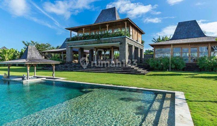 Luxury and Beautiful Retreat villa with Ocean and rice field view, inspired by ancestral balinese and javanese architecture at Tangguntiti Beraban,Tabanan  8
