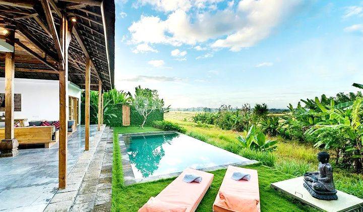 Luxury and Beautiful Retreat villa with Ocean and rice field view, inspired by ancestral balinese and javanese architecture at Tangguntiti Beraban,Tabanan  19