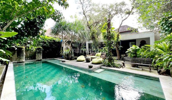 Beautiful Complex Freehold villa near Seminyak and Umalas area in Kerobokan Kuta, Badung Bali 1