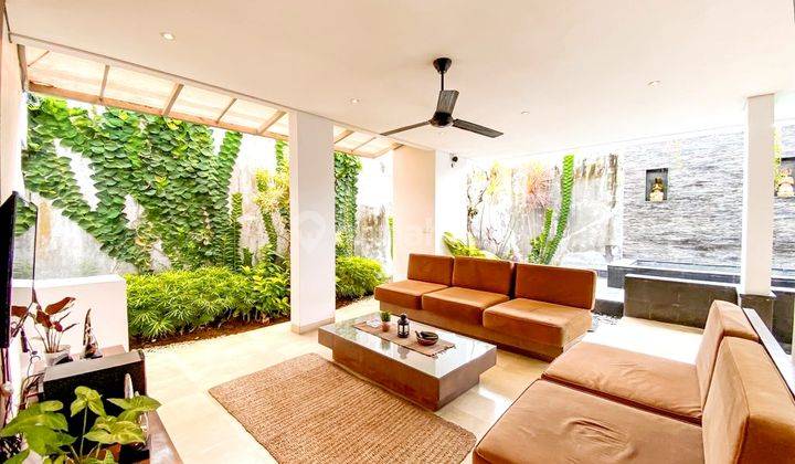 Villa cantik 2 lantai plus rooftop , dekat canggu area , cafe moka , cinnamon cafe , Nook dll di Umalas 3