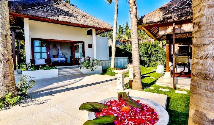 Stunning Beach front Villa in Eastern coast Candidasa Karangasem. Approximately 2 hours drive from Airport  10