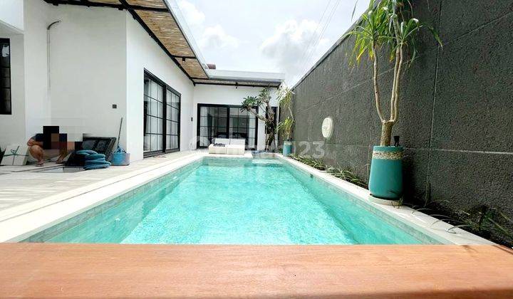 TURUN HARGA...Brand new modern villa near canggu , 5 minutes to Pantai Seseh at Munggu 2