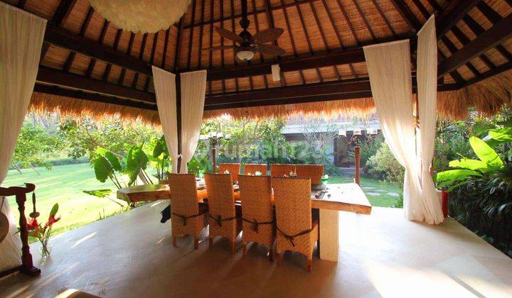 Villa minimalist tropical style dengan lingkungan yang Nyaman dan dengan Taman yang Luas, dekat pantai dan hanya 5 menit ke pantai Sanur di Padang Galak , Sanur  7