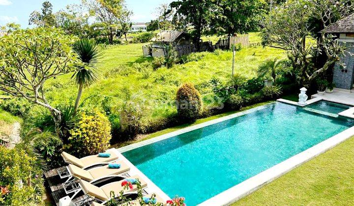 Luxury villa with Overlooking Paddy view , only 7 minutes drive to Batubolong beach and Echo beach at Batu Bolong Canggu  2