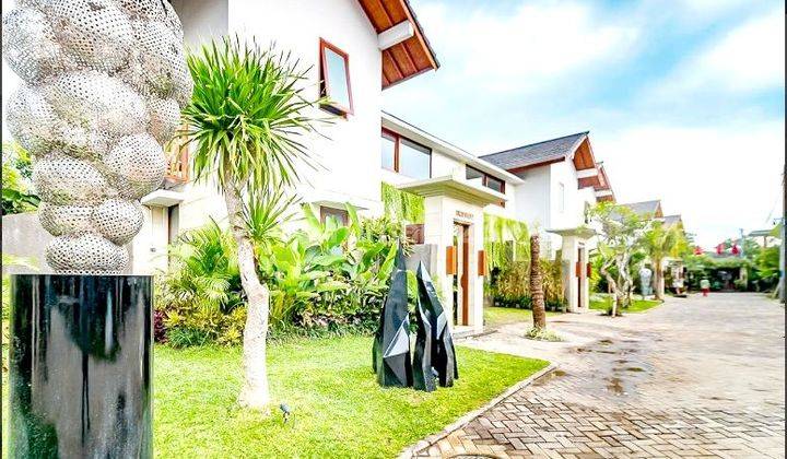 Villa komplek dengan 13 unit villa dengan private pool dan 1 unit studio dengan 6 kamar di Sanur  2