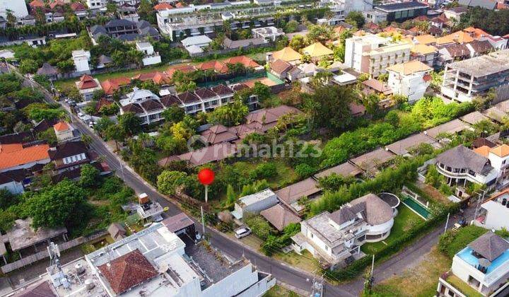 Tanah 2400m2 di Jalan Utama Cendrawasih, Petitenget Seminyak...Lingkungan Villa dan Hotel2 berbintang...Jalan Kaki ke Hotel W dan Pantai Seminyak  2