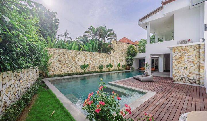 Beautiful villa located at quite and luxury are , close to seminyak , Batubelig and canggu at Umalas Klecung , Badung Bali  1