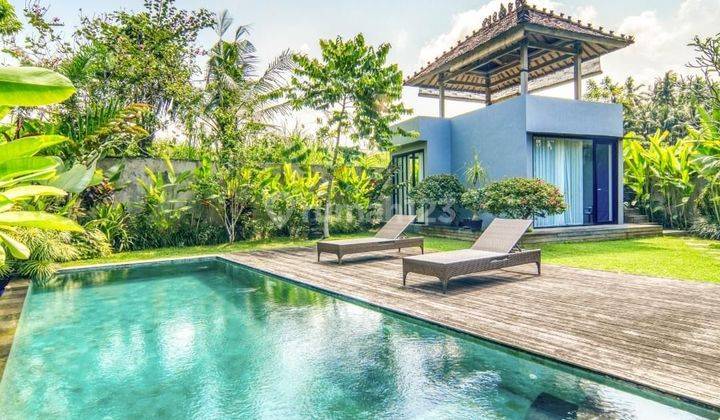 Beautiful Villa tradistyle Javanese joglo elements and antique structures with modern comforts at Lodtunduh Ubud..15 minutes from Green School  2