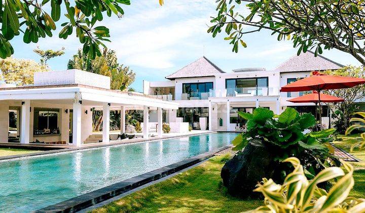 Luxurious villa contemporary and modern style with Ocean View at Cemagi, Canggu...Just 150 meters to the Beach 2