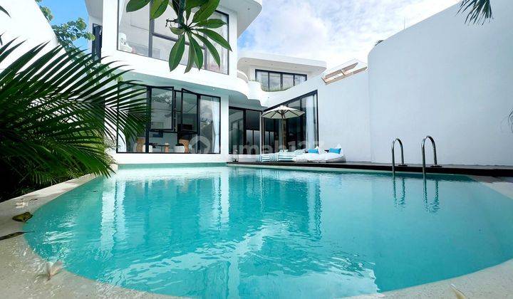 Brand new villa in Popular area at Berawa canggu..closed to Atlas beach fest ...Designed by award winning architect  2