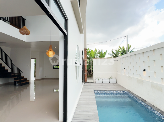 Scandinavian Modern Style Villa in Nyanyi Near Canggu... 8 Minutes to Nuanu City and Luna Beach Club