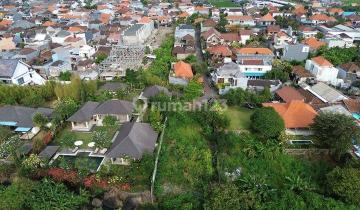 Tanah 8,64 Are (860 m2) di Berawa Canggu...Lingkungan Villa2..hanya 5 Menit ke Atlas Beach Fest  2