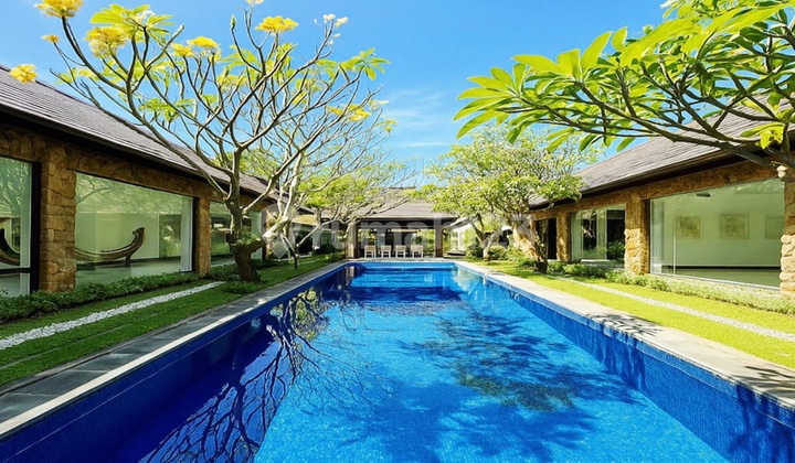 Modern Luxury Villa di Area Jalan Mertanadi Seminyak ..Jalan Kaki ke Gusto Gelato Seminyak dan Naughty Nuris Warung Seminyak Modern Luxury Villa di Area Jalan Mertanadi Seminyak ..Jalan Kaki ke Gusto Gelato Seminyak dan Naughty Nuris Warung Seminyak
