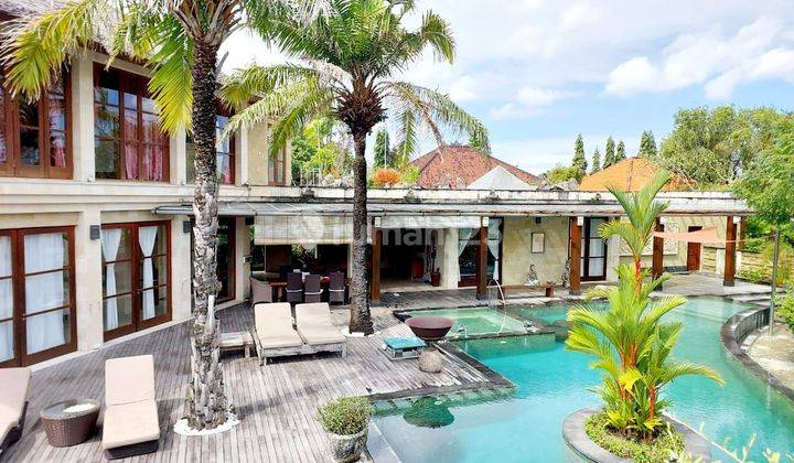 Luxury Villa With Large Road Asphalt Access At Kunti Ii Area Seminyak ...5 Minutes To Central Seminyak  2