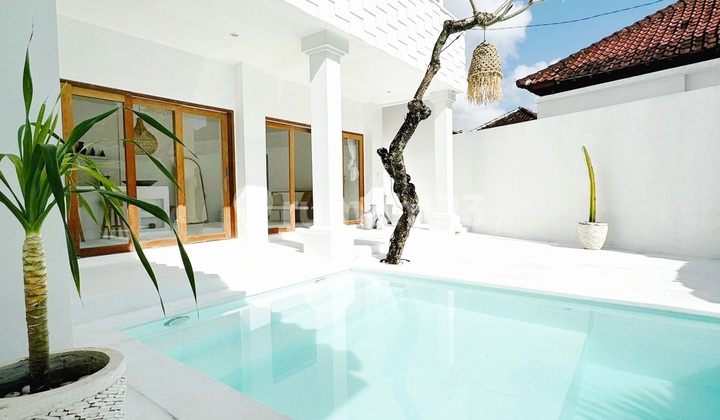 Villa Putih Cantik di Area Jalan Dharmawangsa , Kampial Nusadua ..3 Menit ke Pepito dan Kfc , 5 Menit ke Pintu Toll dan 10 Menit ke Hotel Apurva Kempinski 2