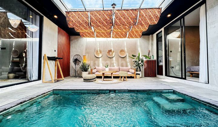 Villa Cantik Tropical Minimalis Style Villa di Jimbaran..10 Menit ke Pantai Melasti dan 15 Menit ke Savaya serta Sidewalk Mall