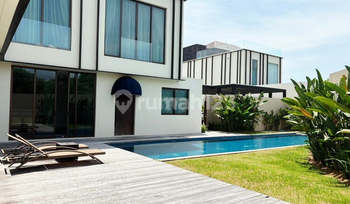 Luxury Villa in a Gated Community Cluster System in Ketewel Near Sanur ... 200 Meters to the Beach, 10 Minutes to Sanur Harbour, and 30 Minutes to Ubud