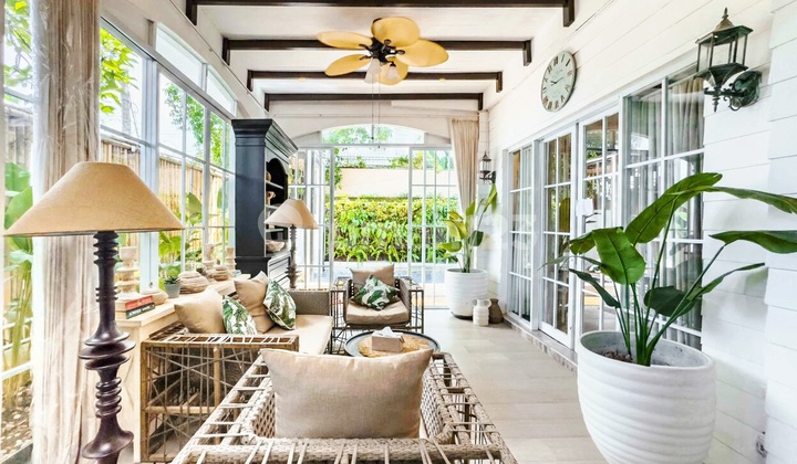 Villa Cantik Modern American Classic Style di Berawa Canggu ..2 Menit ke Sekolah Internasional Montessori School dan 4 Menit ke Milk And Madu Villa Cantik Modern American Classic Style di Berawa Canggu ..2 Menit ke Sekolah Internasional Montessori School dan 4 Menit ke Milk And Madu