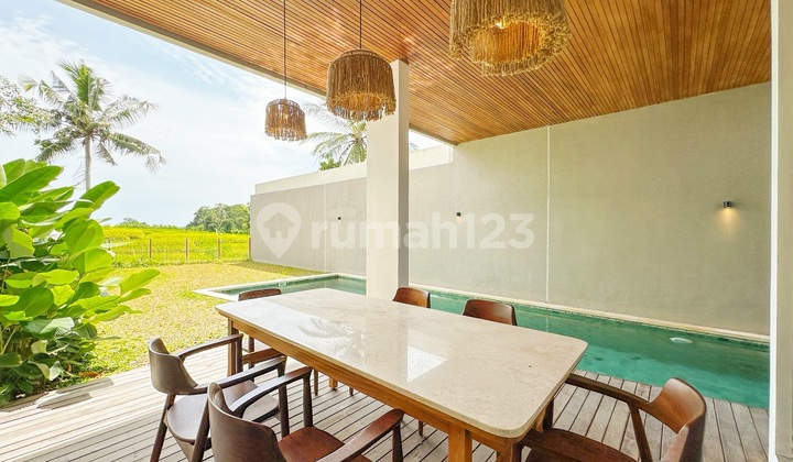 Villa Baru Modern Tropical Style Villa dengan View Sawah di Kedungu Dekat Canggu ..7 Menit ke Pantai Kedungu ,15 Menit ke Nuanu City dan 15 Menit ke Pantai Pererenan