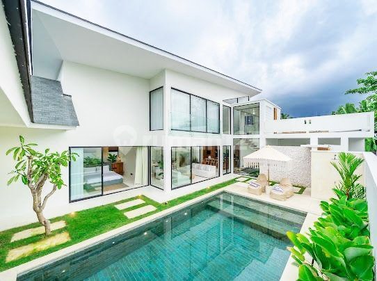 Villa Mewah di Central Seminyak...Terletak di Antara Hotel Bintang 5 Maupun Restaurant Berkelas..10 Menit Jalan Kaki ke Pantai Seminyak dan Pantai Double Six Villa Mewah di Central Seminyak...Terletak di Antara Hotel Bintang 5 Maupun Restaurant Berkelas..10 Menit Jalan Kaki ke Pantai Seminyak dan Pantai Double Six
