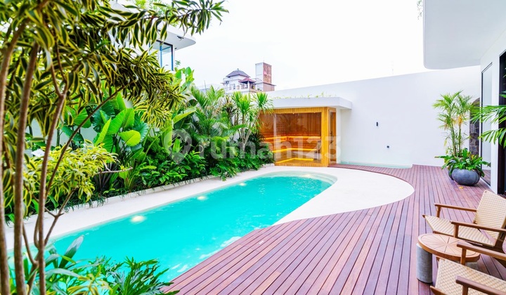 Modern Luxury Villa With Lift , Sauna , Jacuzzi , Gym At Sunset Road , Seminyak ...5 Minutes To Starbuck Reserve Dewata , 10 Minutes To La Favela And 15 Minutes To Shishi Night Club Modern Luxury Villa With Lift , Sauna , Jacuzzi , Gym At Sunset Road , Seminyak ...5 Minutes To Starbuck Reserve Dewata , 10 Minutes To La Favela And 15 Minutes To Shishi Night Club