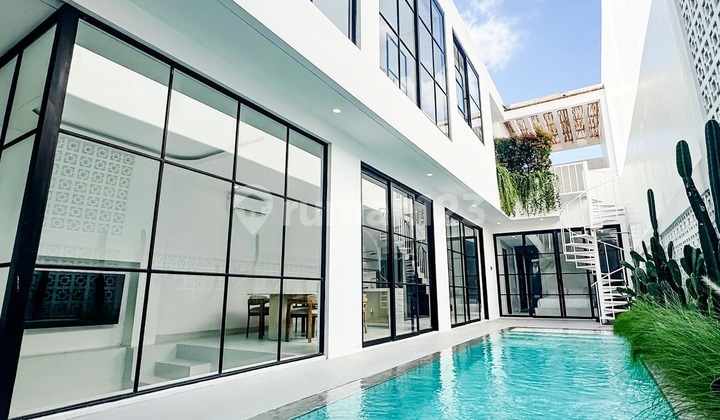 Turun Harga ...Villa Cantik Modern Style di Pererenan Canggu ...Cocok untuk Villa Rental dengan Return yang Menarik di Lokasi Hogh Demand serta Hanya 10 Menit ke Pantai Pererenan Canggu Turun Harga ...Villa Cantik Modern Style di Pererenan Canggu ...Cocok untuk Villa Rental dengan Return yang Menarik di Lokasi Hogh Demand serta Hanya 10 Menit ke Pantai Pererenan Canggu
