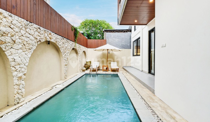 Villa Modern Minimalis di Sekitar Area Muding Indah , Kerobokan..3 Menit ke Rumah Sakit Garba Med , 5 Menit ke Sekolah Internasional High Scope , 12 Menit ke Nook Umalas dan 15 Menit ke Pison Seminyak 2