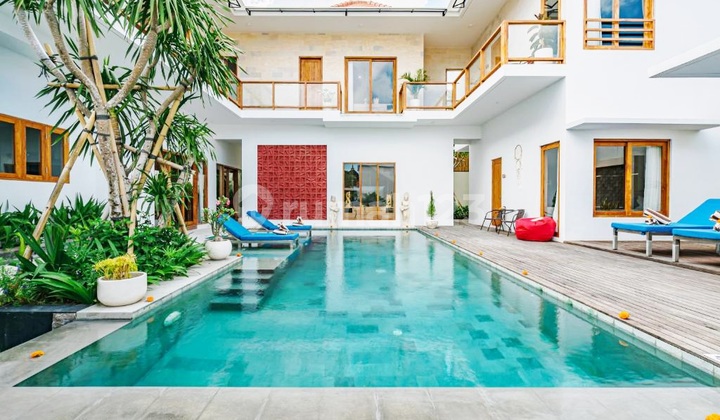 Luxury Villa Modern Minimalis Style di Area Jalan Batubelig , Seminyak ...1 Menit ke Bali Bozy Bar , 800 Meter ke Mari Beach Club dan Pantai Batu Belig Luxury Villa Modern Minimalis Style di Area Jalan Batubelig , Seminyak ...1 Menit ke Bali Bozy Bar , 800 Meter ke Mari Beach Club dan Pantai Batu Belig