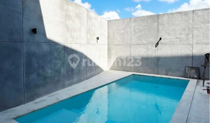Modern Minimalis Style Villa Dalam Lingkungan Cluster Onegate System dengan Security 24Jam di Kerobokan Dekat Canggu...Sangat Dekat ke Hotel Plataran Canggu Resort dan 15 Menit ke Nook Umalas 2