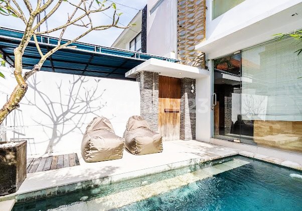 Saya Jamin Lokasi Villa Ini di Central Berawa...Hanya 300 Meter ke Milu By Nook dan 500 Meter ke Milk And Madu 2