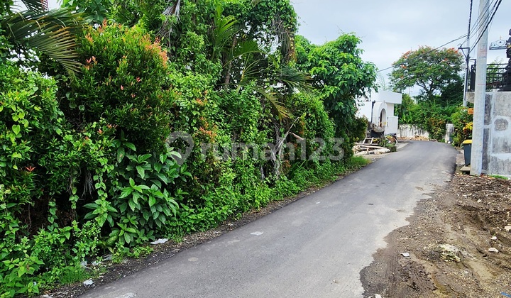 Tanah 900m2 Dengan Lingkungan Villa2 Di Area Jalan Jantuk Angsa , Pererenan Canggu ...10 Menit Ke Pantai Pererenan Dan 15 Menit Ke La Brisa Beach Club