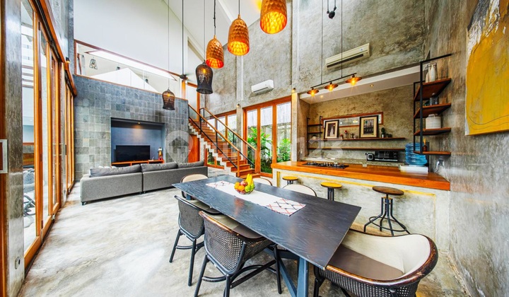 Luxury Industrial Style Villa Di Tegal Cupek , Umalas ..6 Menit Ke Liga Tennis Padel , 8 Menit Ke Proeducation Internasional School Dan 10 Menit Ke Nook Umalas 2