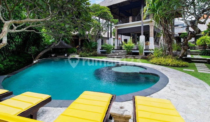 Villa Mewah Dengan Desain Elegan Tradisional Mix Kontemporer Di Padang Galak , Sanur...5 Menit Ke Pelabuhan Sanur Dan 10 Menit Ke Pantai Sanur 2
