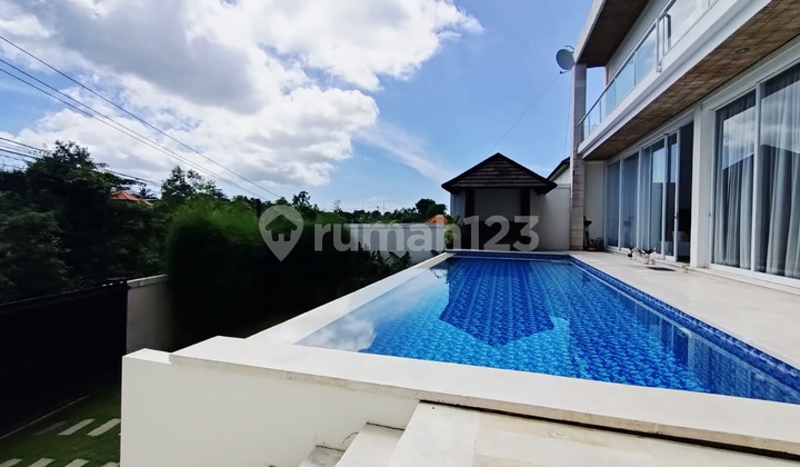 Villa Minimalist Style dengan Lingkungan Cluster Onegate di Area Jalan Toyaning , Ungasan Jimbaran ...10 Menit ke Pantai Melasti , Palmilla Beach Club dan Sundays Beach Club 2