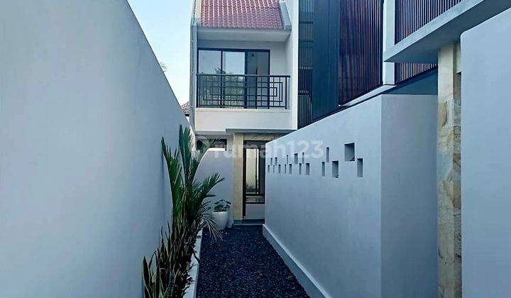 Brand New 3 Units Villa At Berawa Canggu...450 Meters To Lv8 Resort , 750 Meters To Atlas Beachfest 1