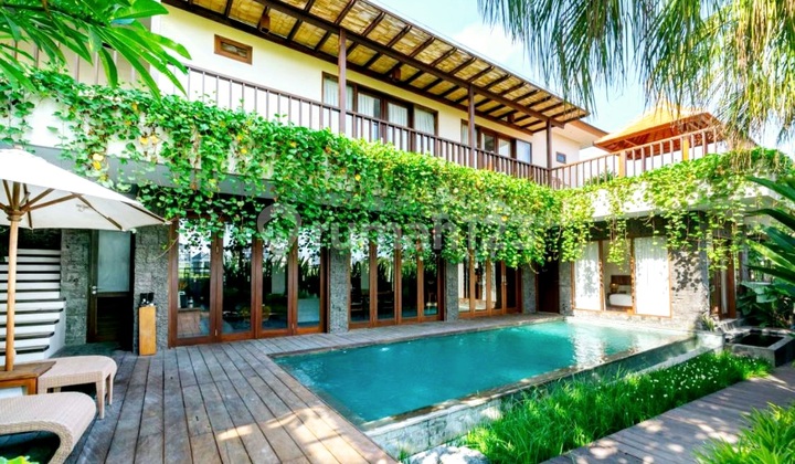 Turun Harga ...2 Unit Villa dengan Total 5 Kamar di Batu Bolong , Canggu ..5 Menit ke Pantai Batu Bolong Canggu Turun Harga ...2 Unit Villa dengan Total 5 Kamar di Batu Bolong , Canggu ..5 Menit ke Pantai Batu Bolong Canggu