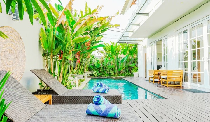 Villa Modern Minimalis Style di Area Blongkeker Puri Gading , Ungasan Jimbaran ..3 Menit ke Sekolah Internasional Taman Rama dan Children House serta 15 Menit ke Pantai Balangan