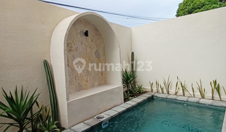 Modern Mediteranean Style Villa Di Tegal Cupek , Umalas...5 Menit Ke Liga Tennis Padel Umalas Modern Mediteranean Style Villa Di Tegal Cupek , Umalas...5 Menit Ke Liga Tennis Padel Umalas