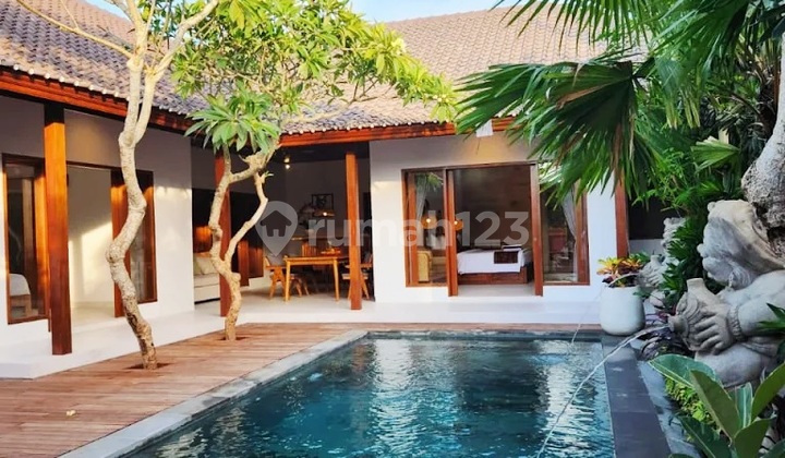 Turun Harga ...Modern Balinese Style Villa At Ungasan Jimbaran..Modern Concept With A Touch Balinese Design ..5 Minutes To Gwk Statue And Sidewalk Mall And 10 Minutes To Jimbaran Beach