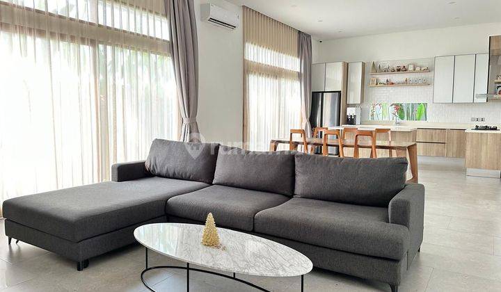 Brand New Villa At Central Berawa , Canggu...surrounding By Commercial Villa At Quite Yet Walking Distance To Many Shop, Restaurant,supermaket Dll..near To Berawa Beach , Atlas Beach Fest And Finns Beach Club 2