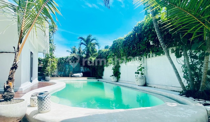 Murahhh....villa Cantik Di Area Jalan Tegal Sari , Berawa Canggu ...700 Meter Ke Milu By Nook , 5 Menit Ke Atlas Beach Club Murahhh....villa Cantik Di Area Jalan Tegal Sari , Berawa Canggu ...700 Meter Ke Milu By Nook , 5 Menit Ke Atlas Beach Club