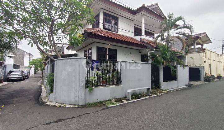 Rumah Disewakan di Tebet 1