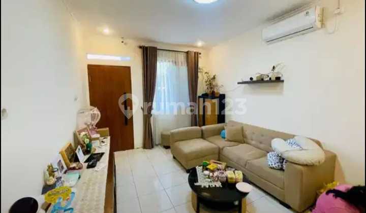 Rumah Siap Huni Di Pejaten, Akses Jalan 2 Mobil 2