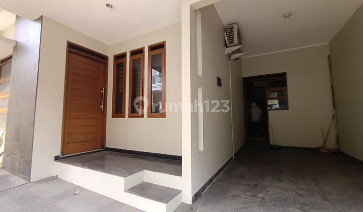 Rumah Disewakan 2 Lantai 2