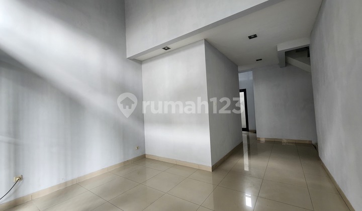Rumah Disewakan Tebet 2